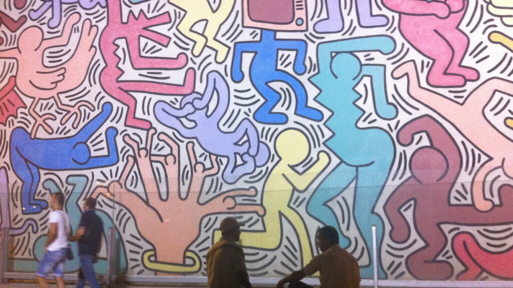 Quattro giorni a Pisa: il Tuttomondo di Keith Haring arriva sul grande schermo